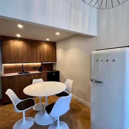 Апартаменты Ideal Au Coeur Du Vieux
