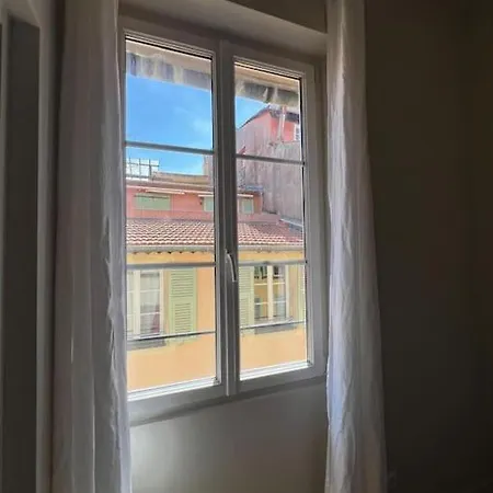 Апартаменты Ideal Au Coeur Du Vieux
